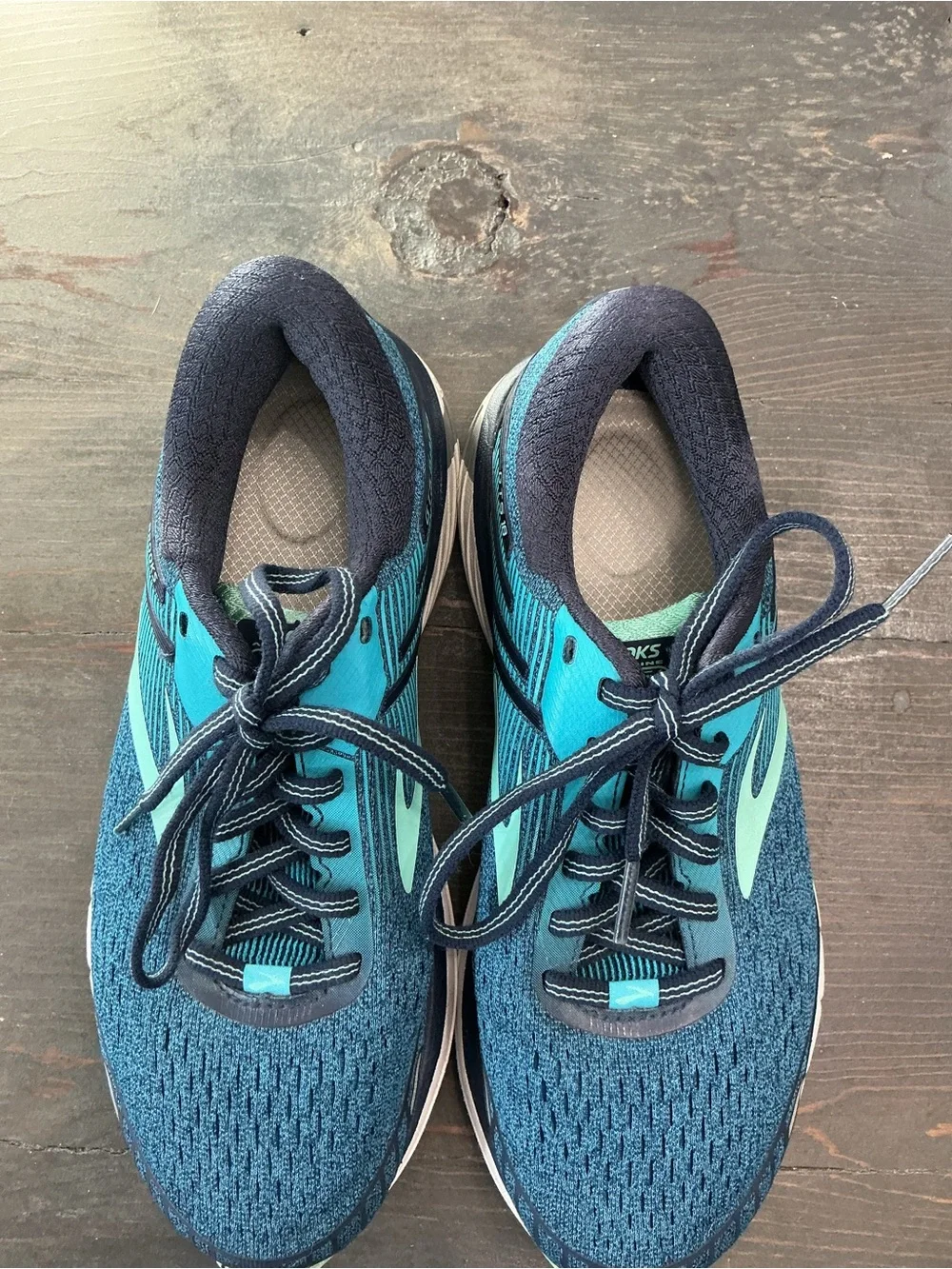 Brooks Adrenaline GTS 18 Women’s Running Shoes Size 7